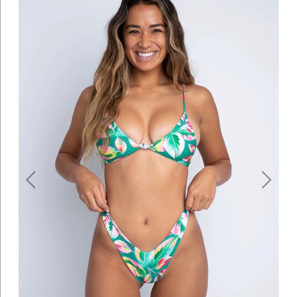 NWT Skatie Tortuga Swim Set! 🌺